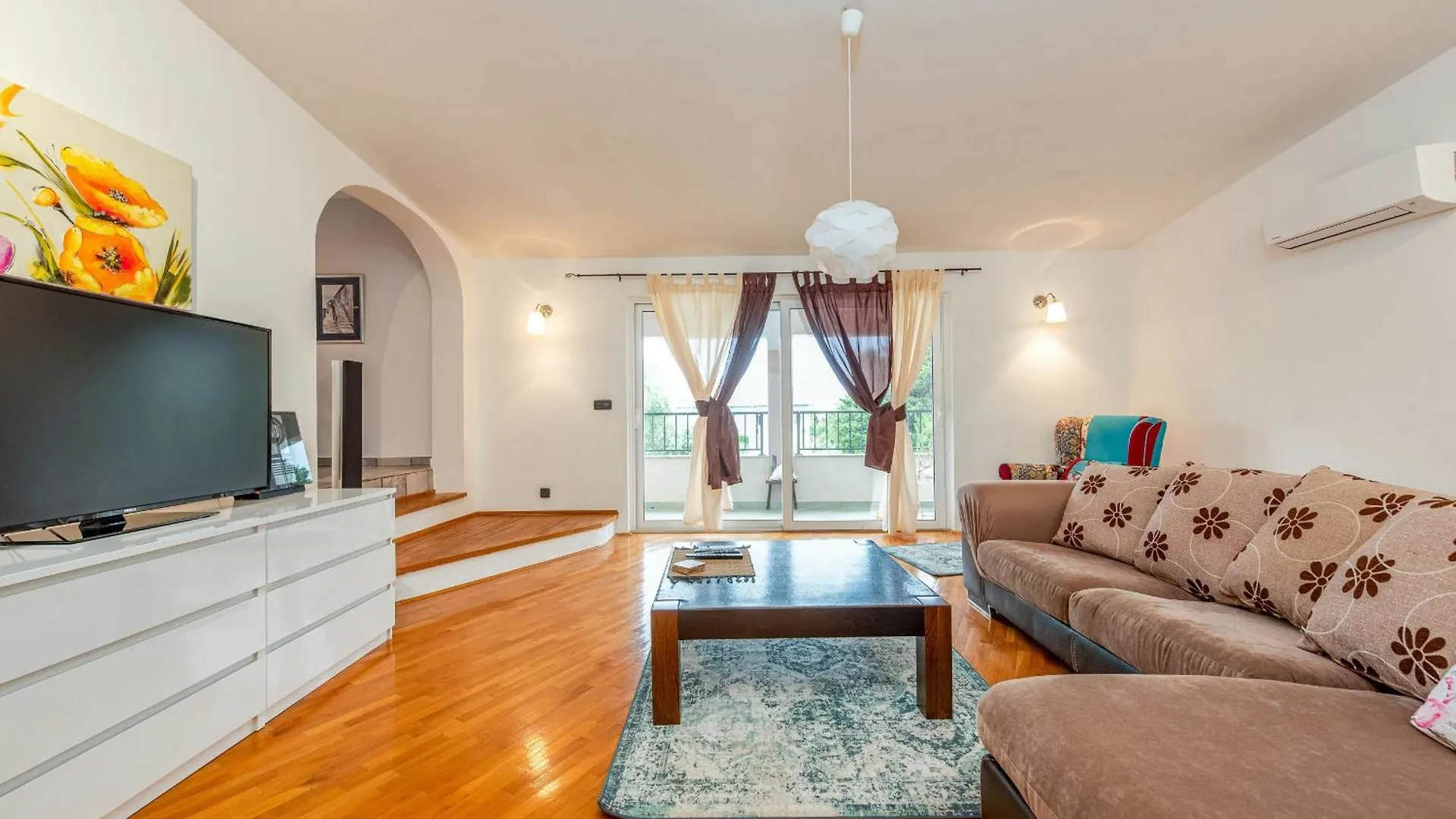 Villa Fresia فير