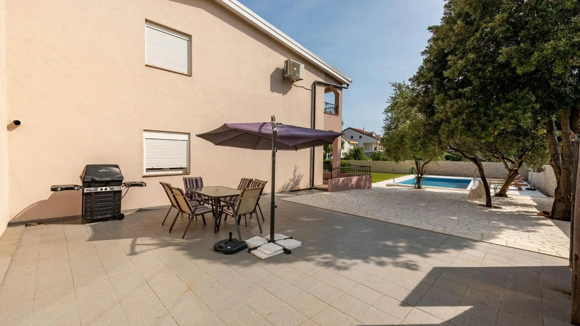 Villa Fresia فير